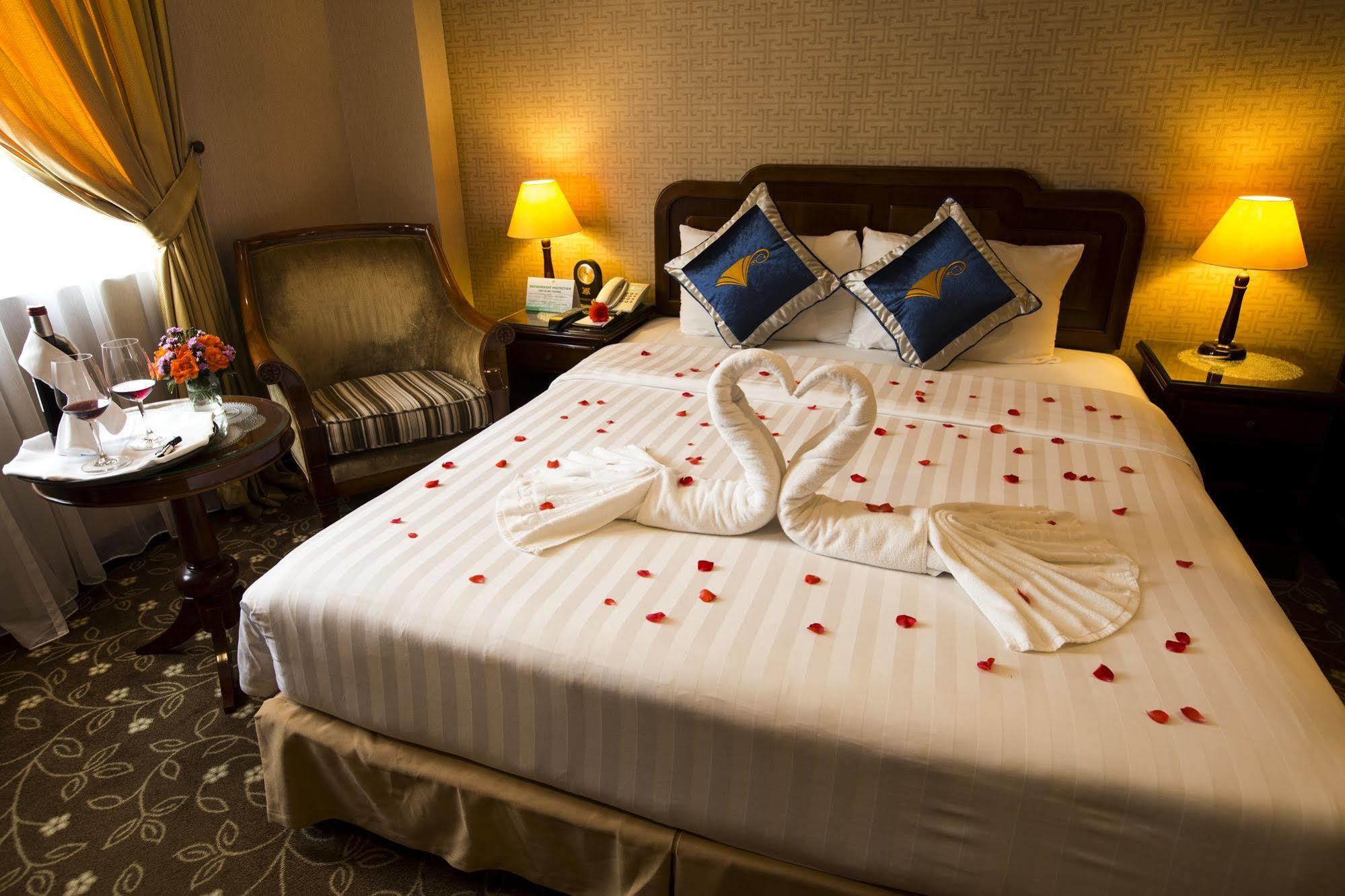 Adamas Hanoi Hotel Экстерьер фото